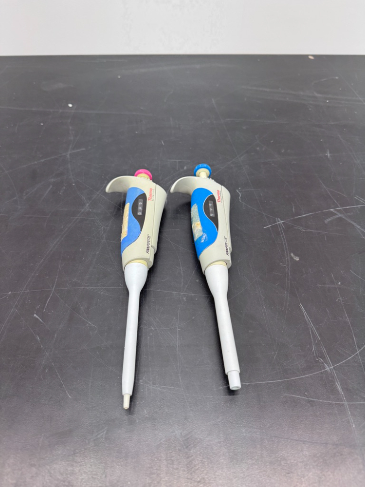 Image of Thermo Scientific Single Chanel Pipette Quantity 2